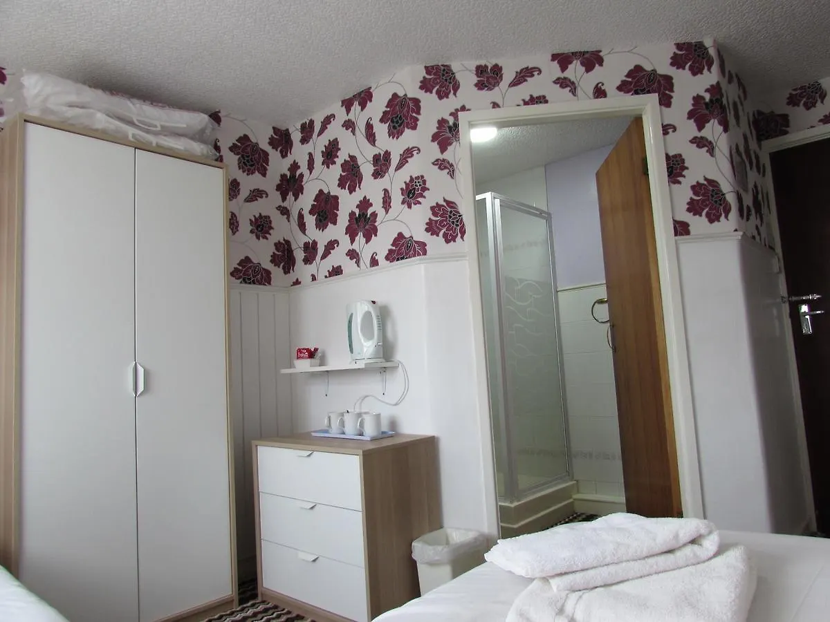 Rhoslyn Hotel Blackpool