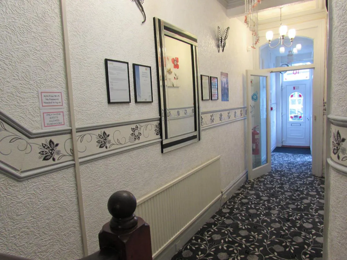Rhoslyn Hotel Blackpool 2*,  United Kingdom